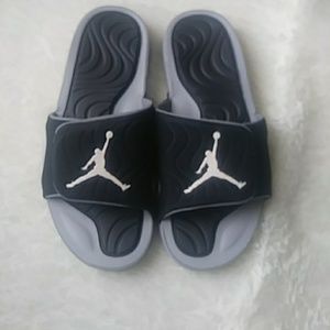 Final price!!!Jordan Hydro 4 slides